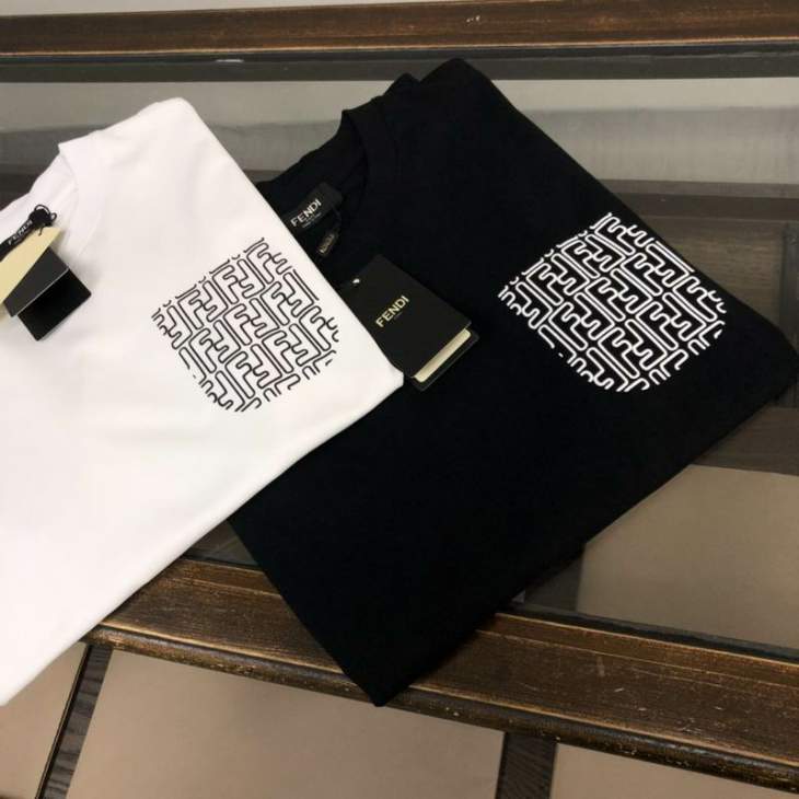 Picture of Fendi T Shirts Short _SKUFendiXS-Lfxtx0213839